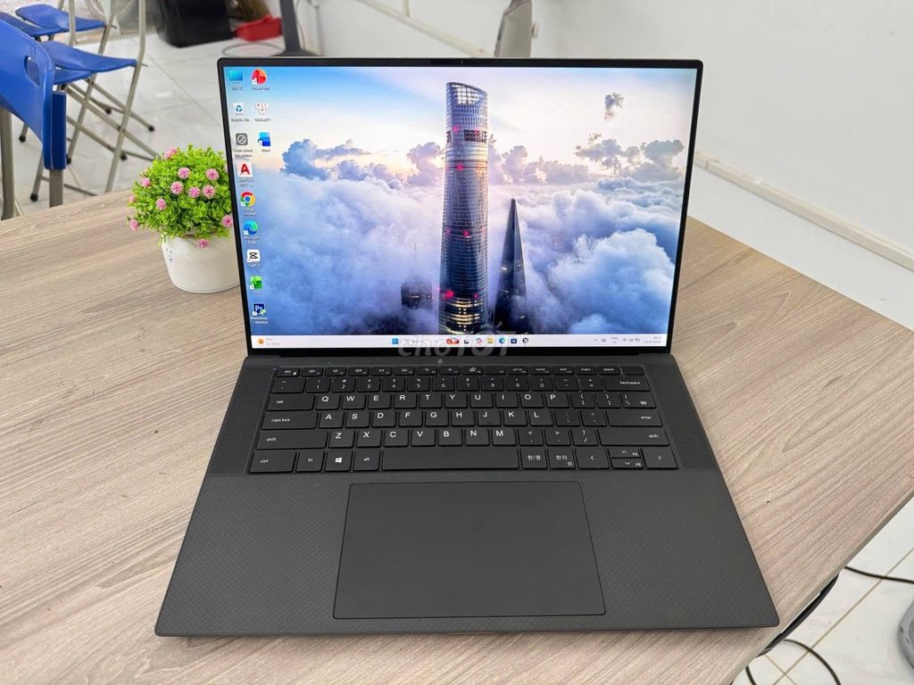 Dell Precision 5550 i9-10885H 15.6 inch 16GB/512GB Like New. Mua bán Laptop tại Quận 10 Tp Hồ Chí Minh được đăng bởi Hội Đồ Điện Tử hình 1