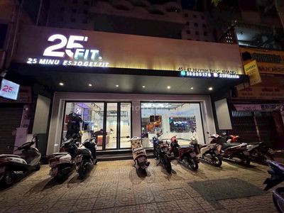 Аренда · 5 комн. · 154 м² · Quận Tân Bình, ул. Đường Bành Văn Trân