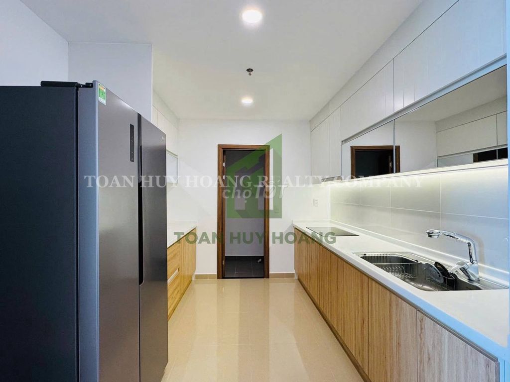 Extra-spacious 2-bedroom apartment in Blooming tower — photo 4