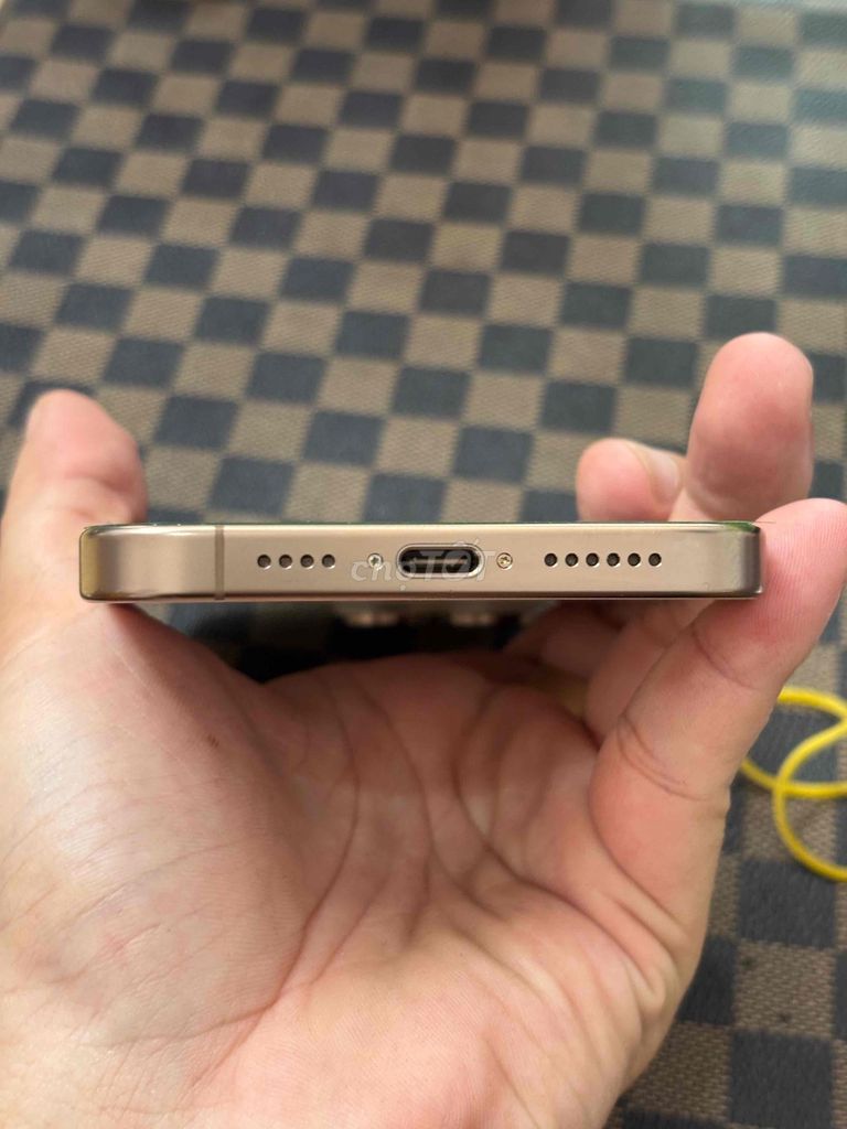 Apple iPhone 16 Pro Max 256GB Vàng. Mua bán Điện thoại tại Quận Thanh Khê Đà Nẵng được đăng bởi TH  hình 1