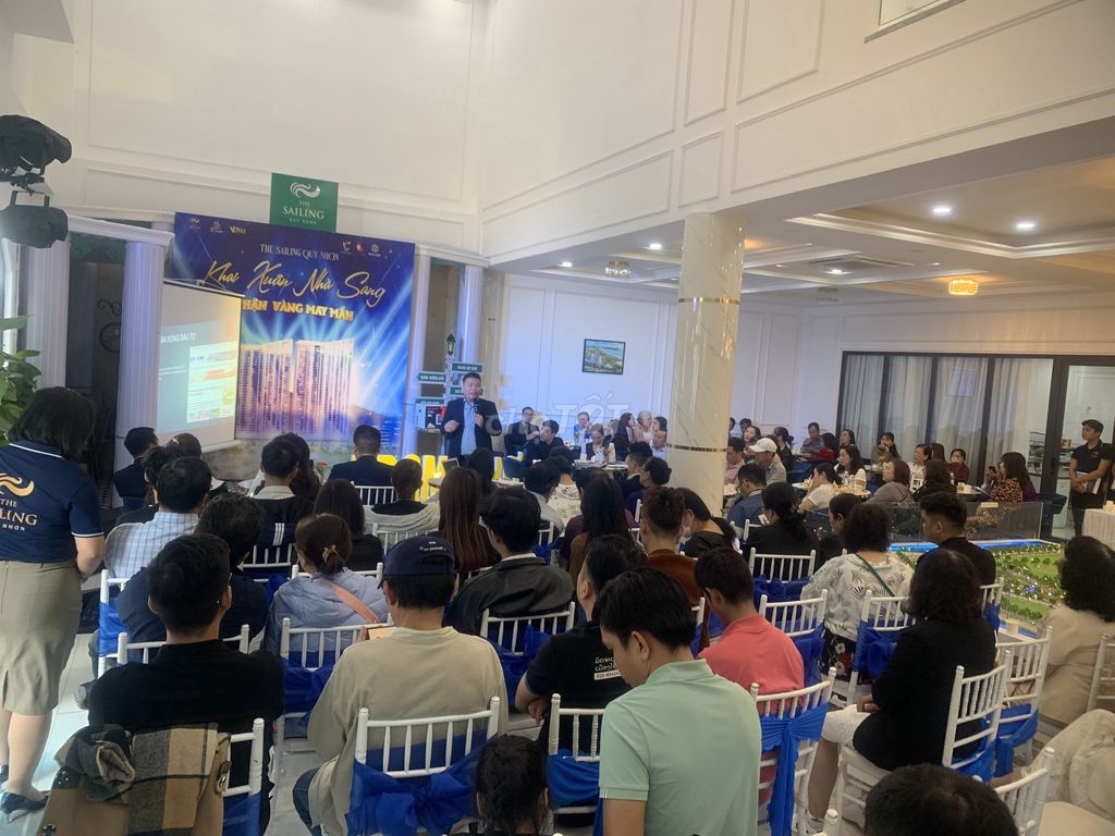 Tuyển Dụng Nhân Viên Hán Hàng – Lương – Thưởng Cao Tuyển Dụng Nhân Viên Hán Hàng – Lương – Thưởng Cao