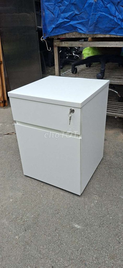 Thanh lý 10 tủ hồ sơ tủ cabinet tủ đầu giường đẹp. Mua bán Tủ, kệ gia đình tại Huyện Bình Chánh Tp Hồ Chí Minh được đăng bởi Trần Gia Phát hình 1