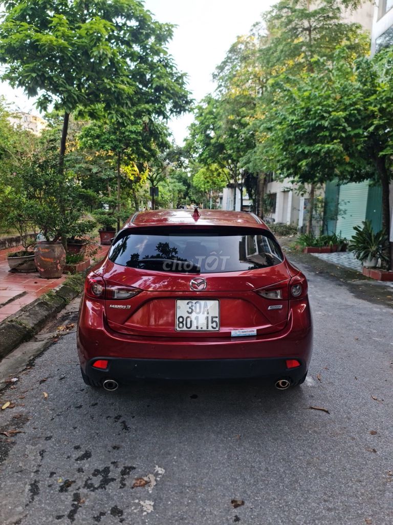 Mazda 3 2015 1.5 AT Hatchback bản đủ