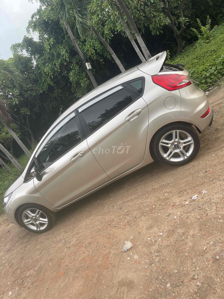 Ford Fiesta 2011 1.6 AT Hatchback - 134000 km. Mua bán Ô tô tại Quận Tân Bình Tp Hồ Chí Minh được đăng bởi Tai anh hình 7