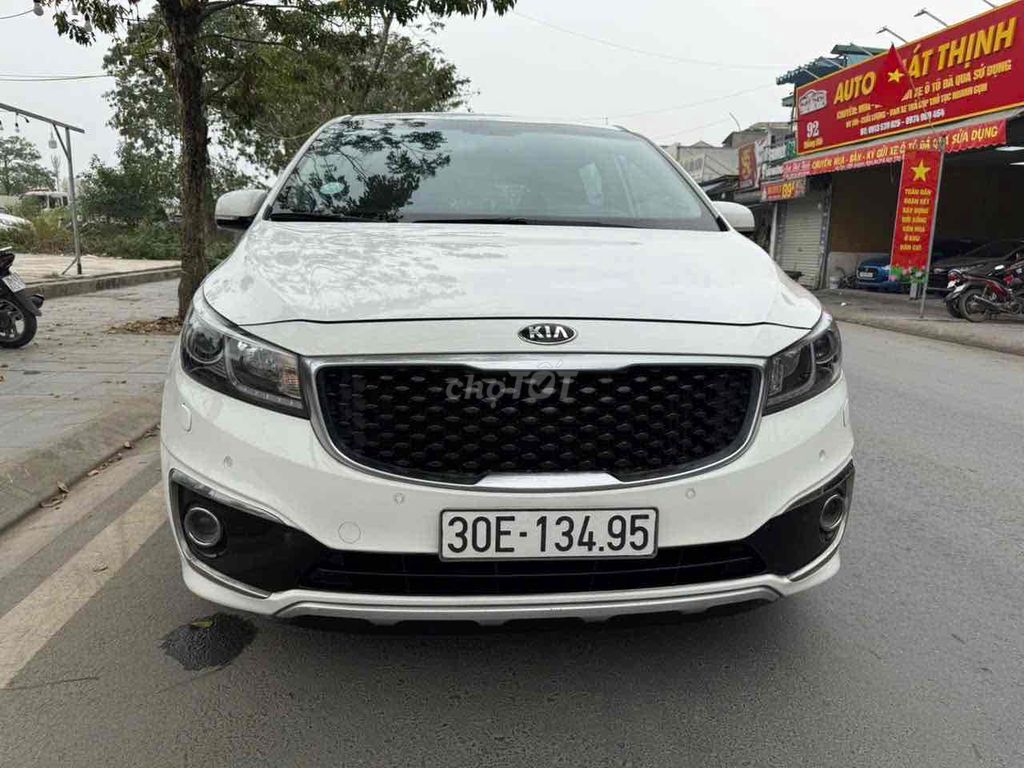 Kia Sedona 2015 3.3 GATH.xe gia đình đẹp suất sắc