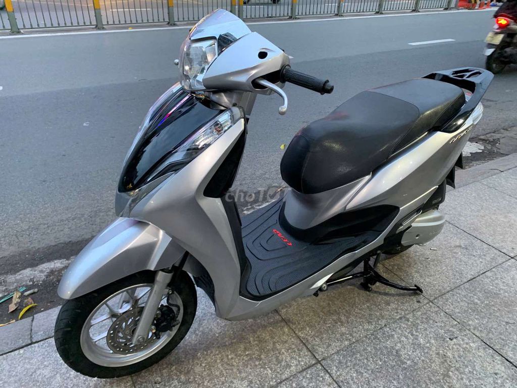 Honda Lead FI 2019 Серебристый