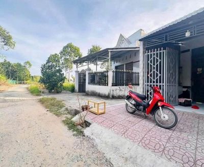 Bán gấp căn nhà 141,6m2 Hồ Văn Tắng Tân phú trung Củ Chi chỉ 900tr