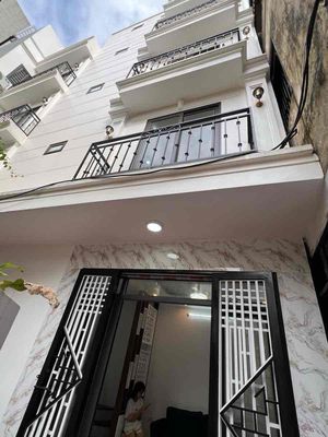 Nhà phố 30 m² · 3 PN · Đường Nguyễn Khoái