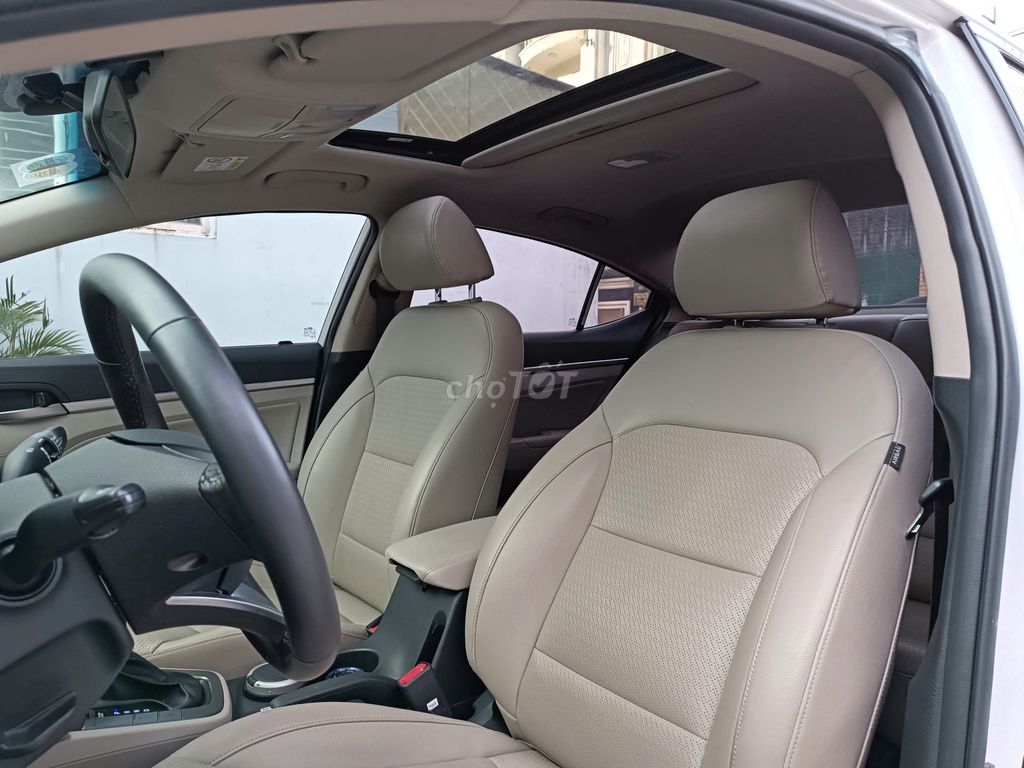 Hyundai Elantra 2021 2.0GLS màu trắng. Mua bán Ô tô tại Quận Gò Vấp Tp Hồ Chí Minh được đăng bởi Huy 702 hình 9