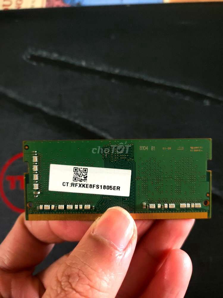 1 thanh Ram Samsung DDR4 bus 2400