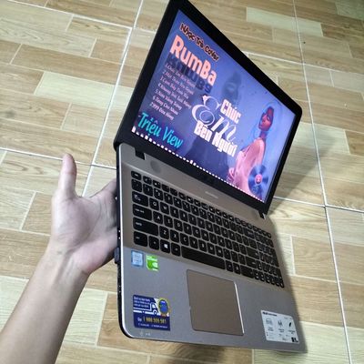 Laptop mỏng nhẹ sáng đẹp