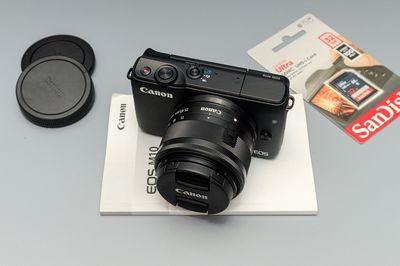 Bán combo Canon M10 Kèm Lens Kit như mới.