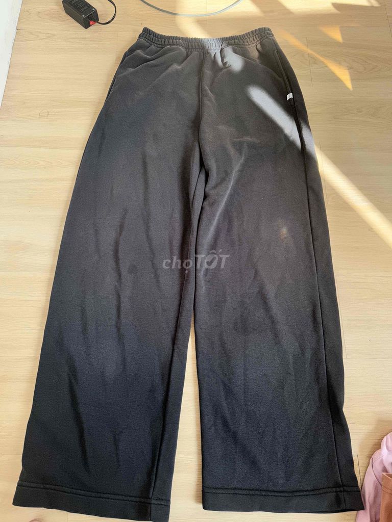 Quần ống rộng Nữ Vải mềm mại. Mua bán Quần áo tại Quận Gò Vấp Tp Hồ Chí Minh được đăng bởi Trần Thị Thu hình 1