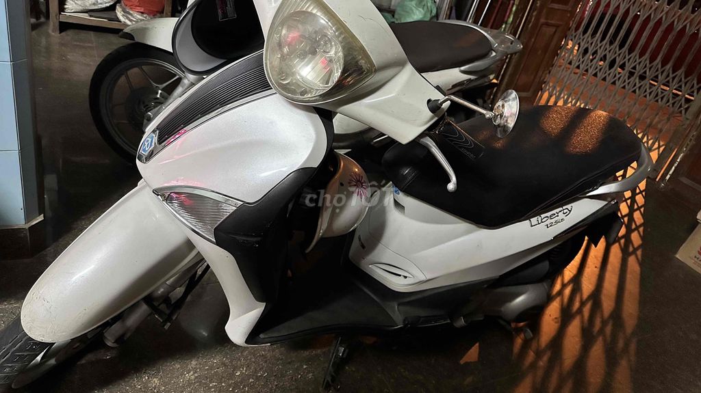 xe Liberty trắng. Mua bán Xe máy tại Quận Hồng Bàng Hải Phòng được đăng bởi Andy hình 2