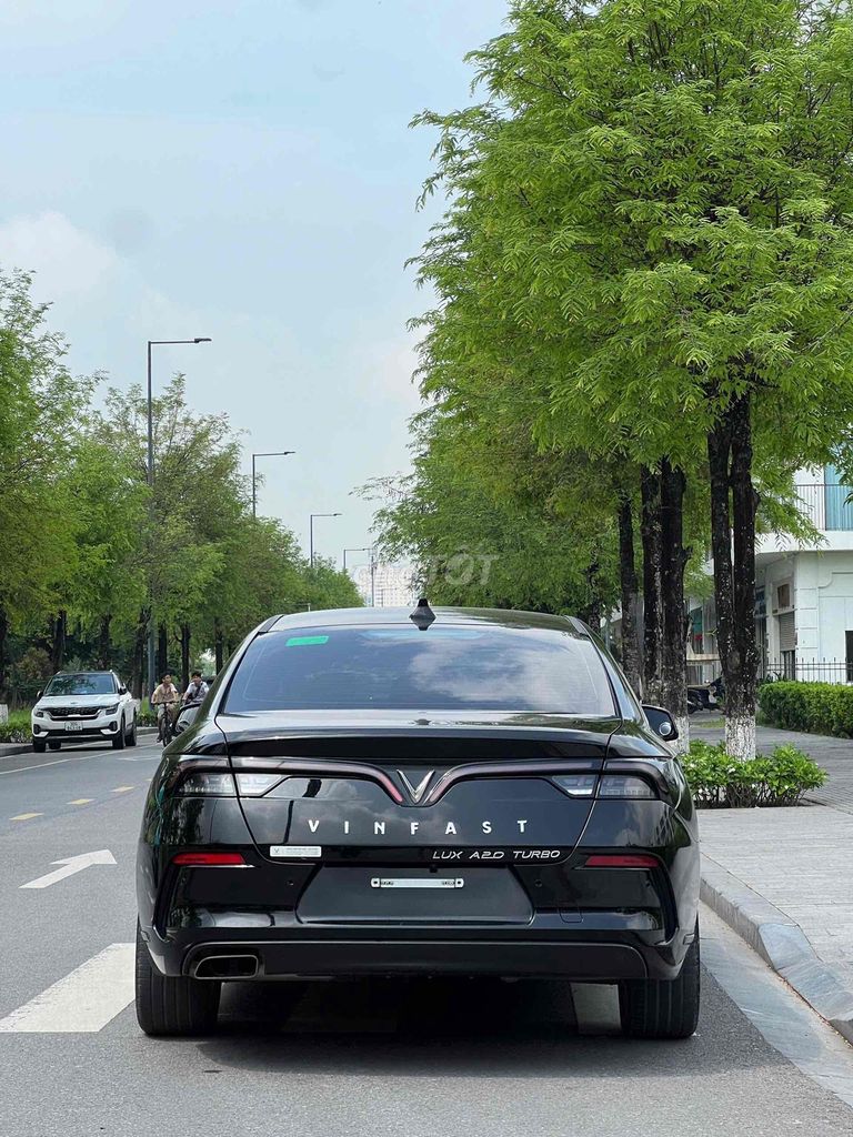 VinFast Lux A2.0 2022 A2.0 Tiêu chuẩn - 35000 km