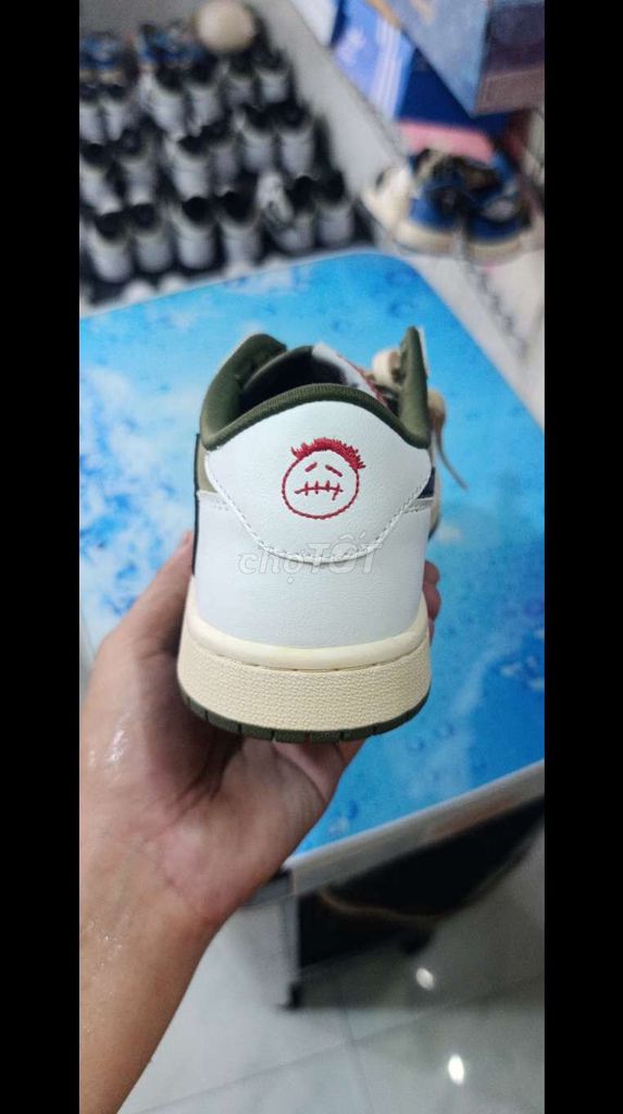 Giày thể thao Nike Travis Scott Trắng, Xanh rêu 38. Mua bán Giày dép tại Quận Tân Phú Tp Hồ Chí Minh được đăng bởi Nguyen thanh trung hình 1