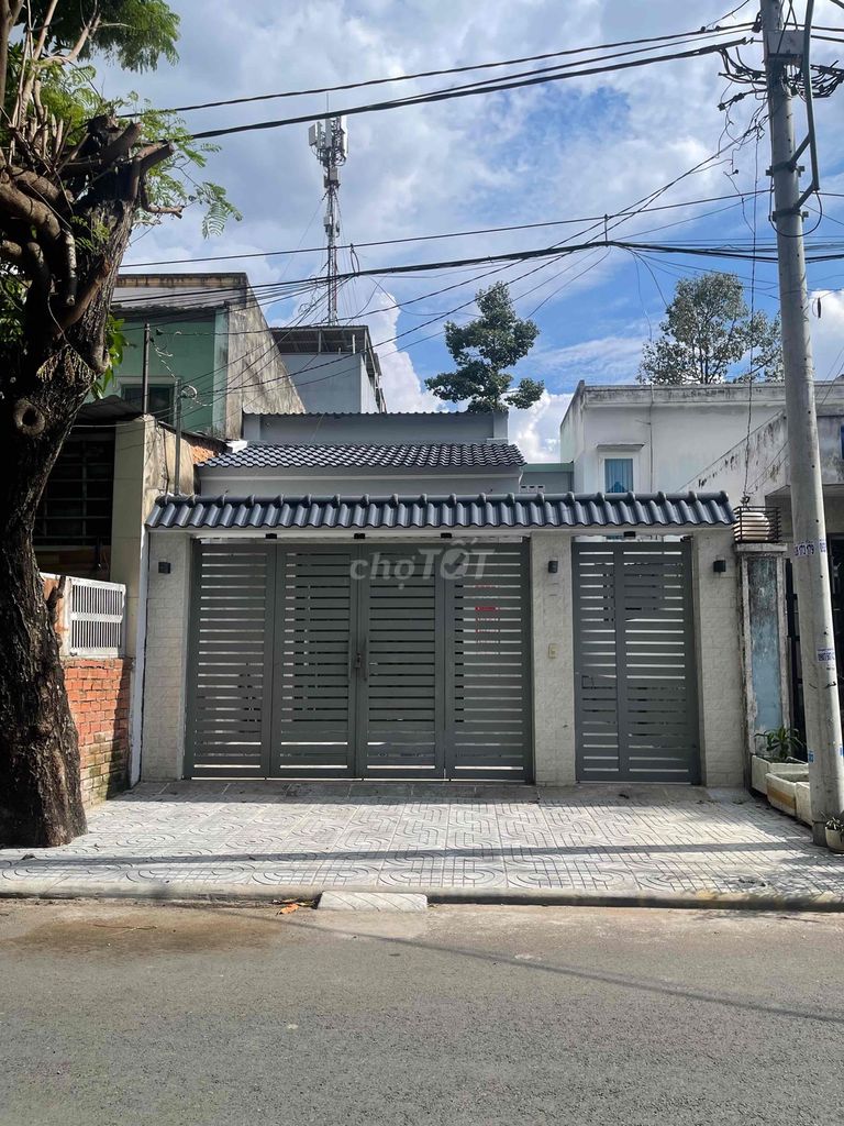 Аренда · 2 комн. · 120 м² · Quận 8, ул. Đường Tạ Quang Bửu
