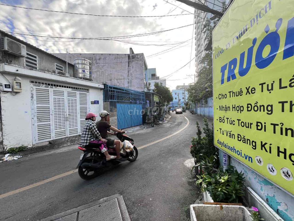 Bán nhà mặt tiền kinh doanh