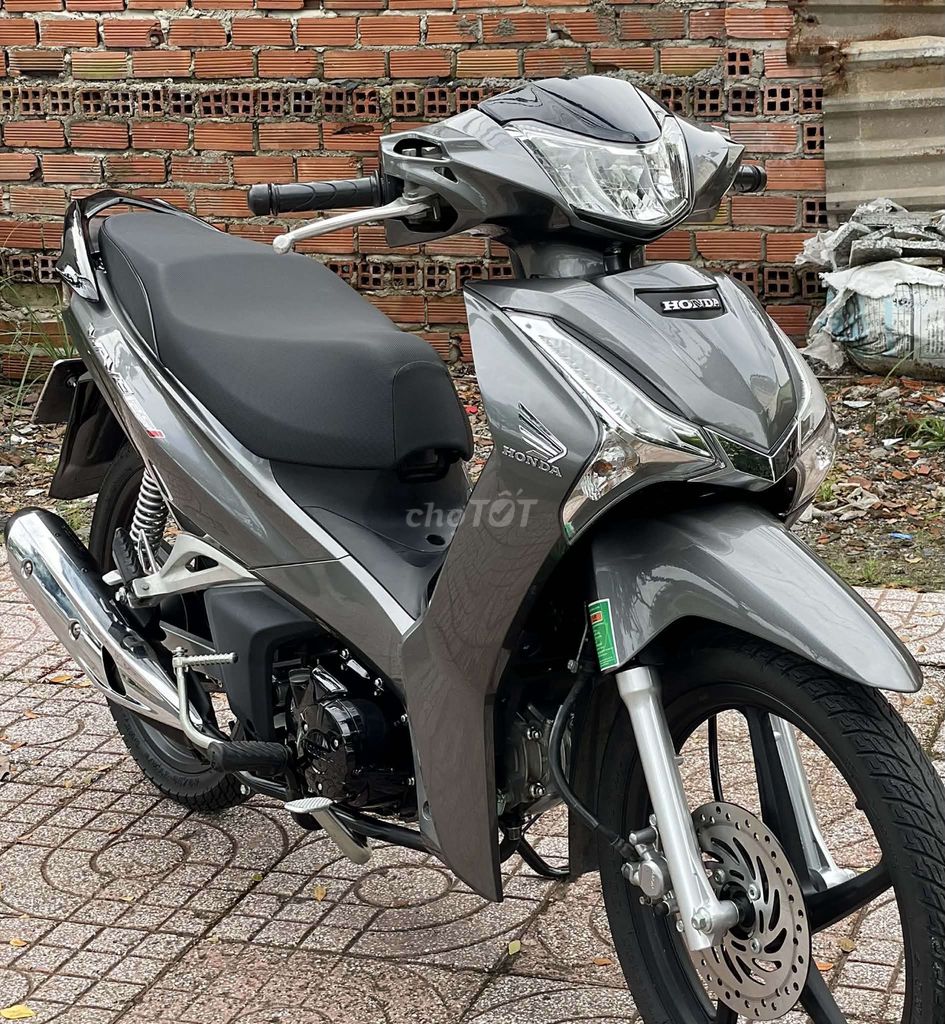 Fu úp wave i xe đẹp. Mua bán Xe máy tại Quận 8 Tp Hồ Chí Minh được đăng bởi Đặng Thái Hòa hình 8