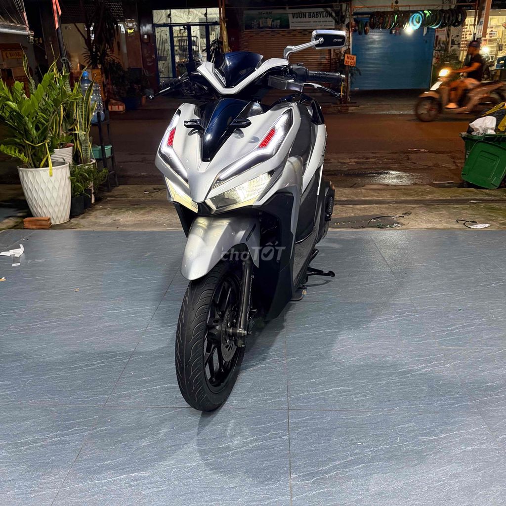 Honda Vario 125cc 2022 Bạc Porsche 23000 km