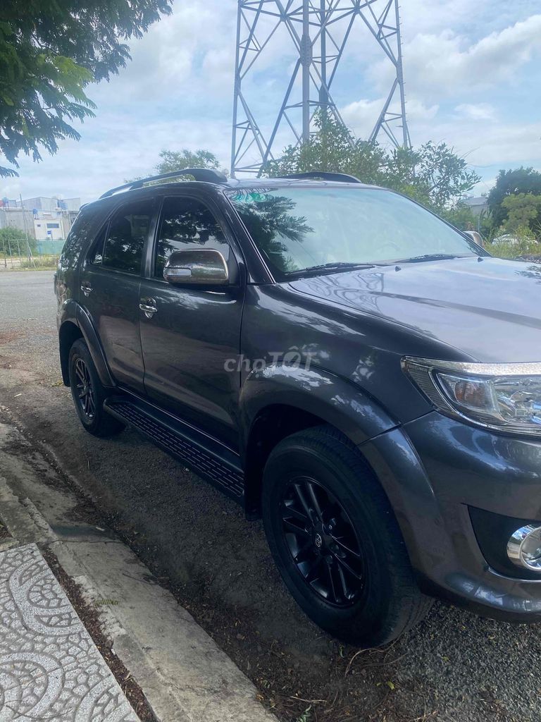 Toyota Fortuner 2015 2.7V 4x2 AT - 130000 km. Mua bán Ô tô tại Quận 7 Tp Hồ Chí Minh được đăng bởi Nguyên Khang hình 6