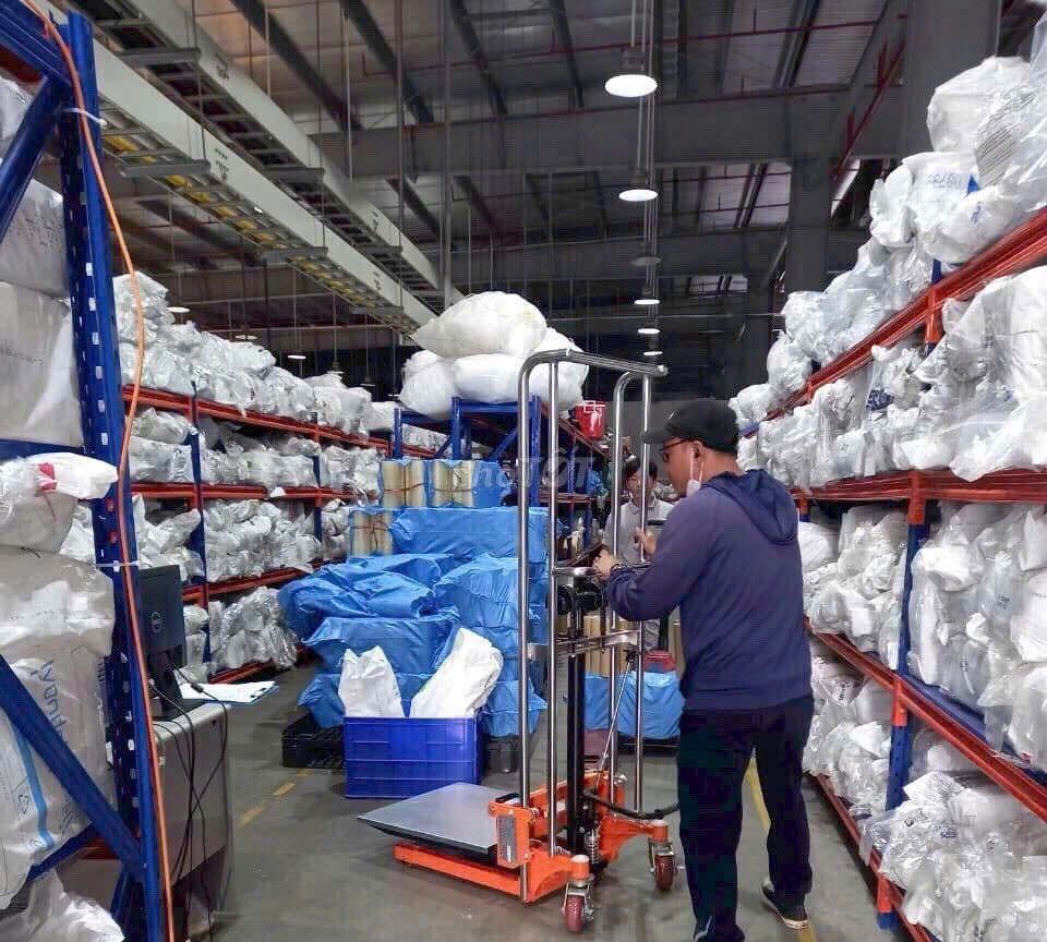 XE NÂNG TAY CAO MINI 400KG TIỆN LỢI XẢ KHO. Mua bán Đồ chuyên dụng, Giống nuôi trồng tại Huyện Tiên Du Bắc Ninh được đăng bởi Nguyễn thị cúc hình 2
