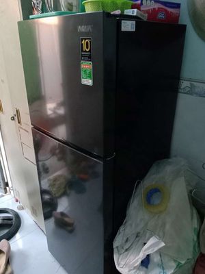 Thanh lý tủ lạnh aqua 220l