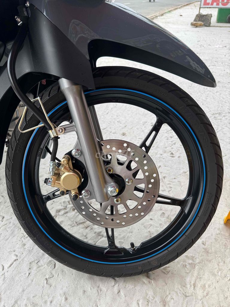 Yamaha Jupiter Finn 2025 Xám đen 4600 km. Mua bán Xe máy tại Thành phố Thủ Đức Tp Hồ Chí Minh được đăng bởi Dang Trung Hieu hình 5