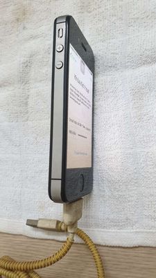 Apple iPhone 4 Đen Đã qua sử dụng. Mua bán Điện thoại tại Quận Tân Bình Tp Hồ Chí Minh được đăng bởi Thanh Tú.