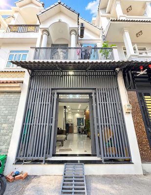 Townhouse 51 m² · 2 bed · Đường Quốc Lộ 13 Cũ