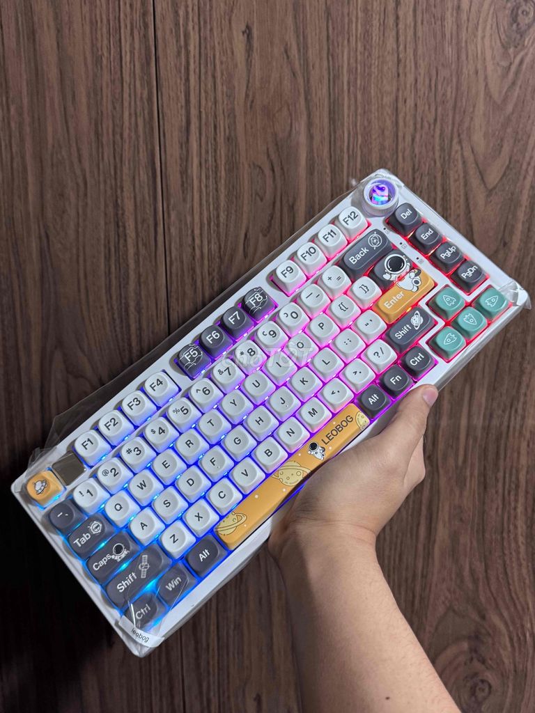 Bàn phím cơ Leobog Hi75C Pro Phi Hành Gia. Mua bán Phụ kiện (Màn hình, Chuột...) tại Huyện Hòa Vang Đà Nẵng được đăng bởi Văn Thành hình 1