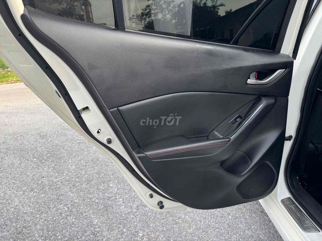 Mazda 3 2016 1.5 AT Sedan - 109000 km. Mua bán Ô tô tại Huyện Gia Lộc Hải Dương được đăng bởi Nhất Tín Ô Tô Hải Dương hình 12