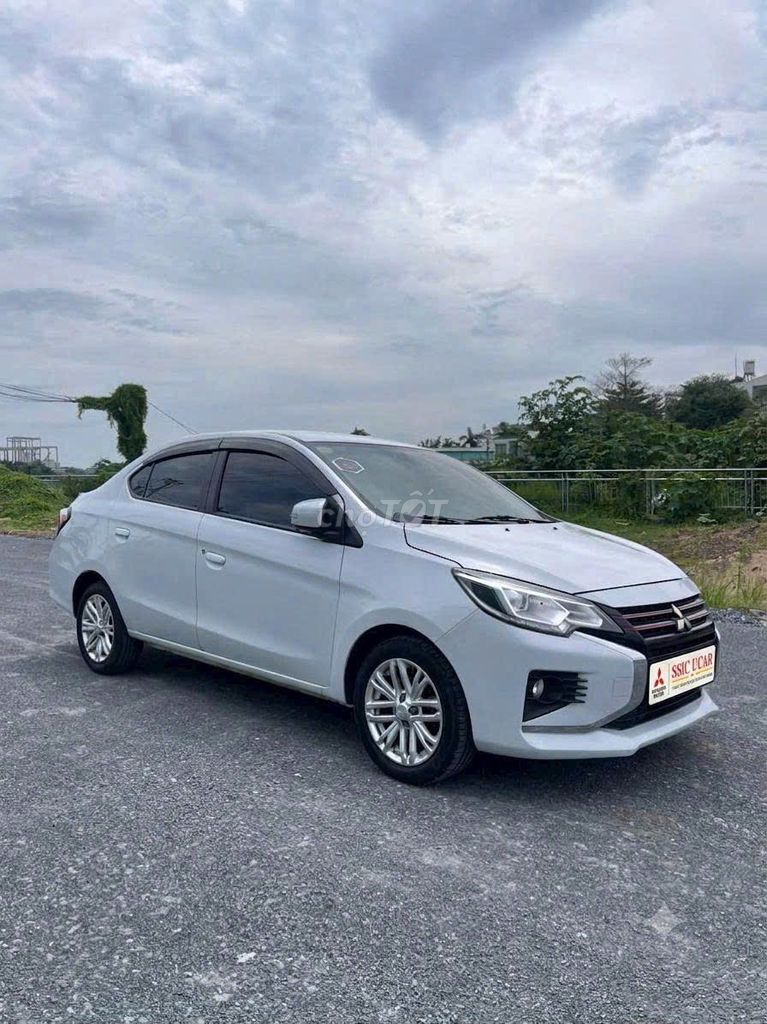 Mitsubishi Attrage 1.2 L CVT 2020 почти новый официальный