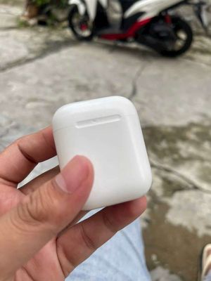Tai nghe AirPods 2 Apple màu trắng. Mua bán Tivi, Âm thanh tại Quận Ninh Kiều Cần Thơ được đăng bởi Lam Trần