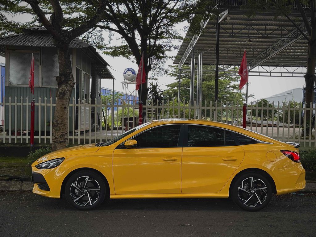 MG MG5 2022 Luxury - 25000 km. Mua bán Ô tô tại Thành phố Buôn Ma Thuột Đắk Lắk được đăng bởi Bùi Việt Hoàng hình 2