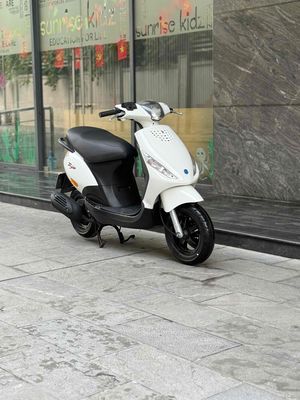 Piaggio Zip E3 2021 Trắng Nguyên Bản 29E2. Mua bán Xe máy tại Quận Ba Đình Hà Nội được đăng bởi Xe Máy Nam Thi