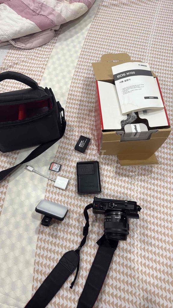 Máy ảnh Canon EOS M100 Đen. Mua bán Máy ảnh, Máy quay tại Quận 8 Tp Hồ Chí Minh được đăng bởi Đoàn Quốc Trung hình 1