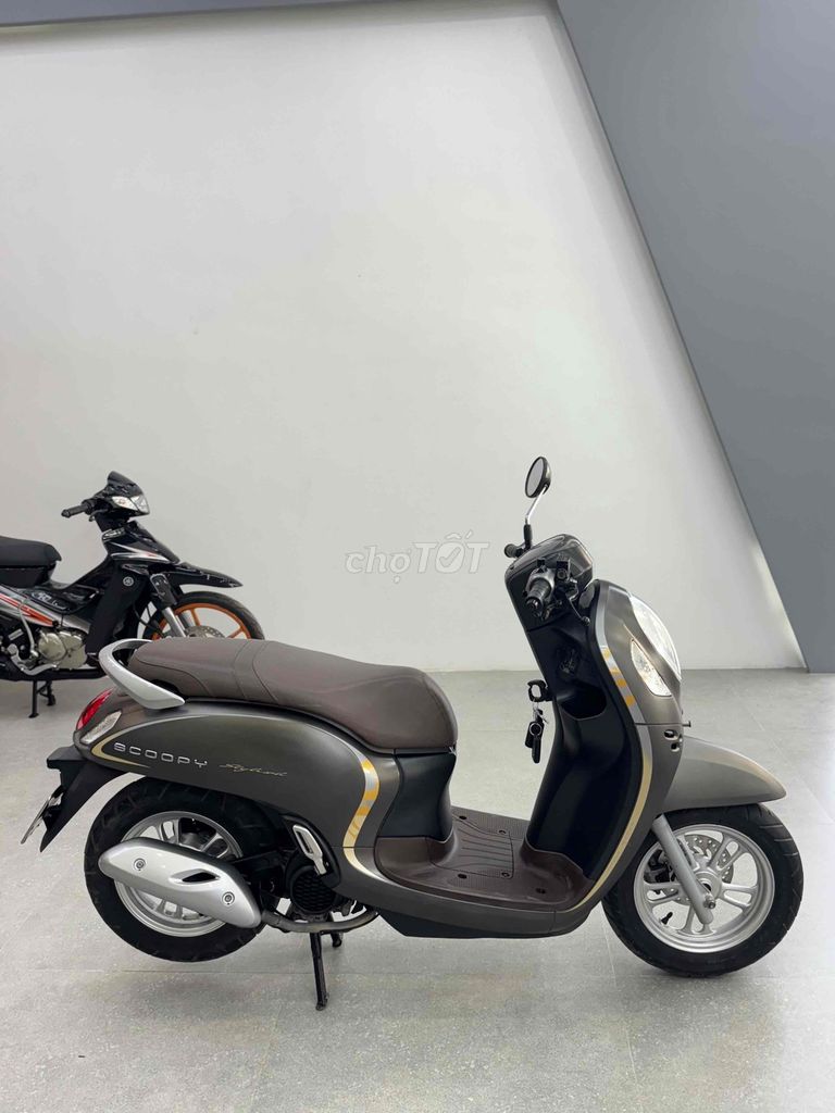 Scoopy 2021 Smartkey vàng cát nguyên rin. Mua bán Xe máy tại Quận Cái Răng Cần Thơ được đăng bởi Cửa Hàng Xe Máy Quang Sang hình 4