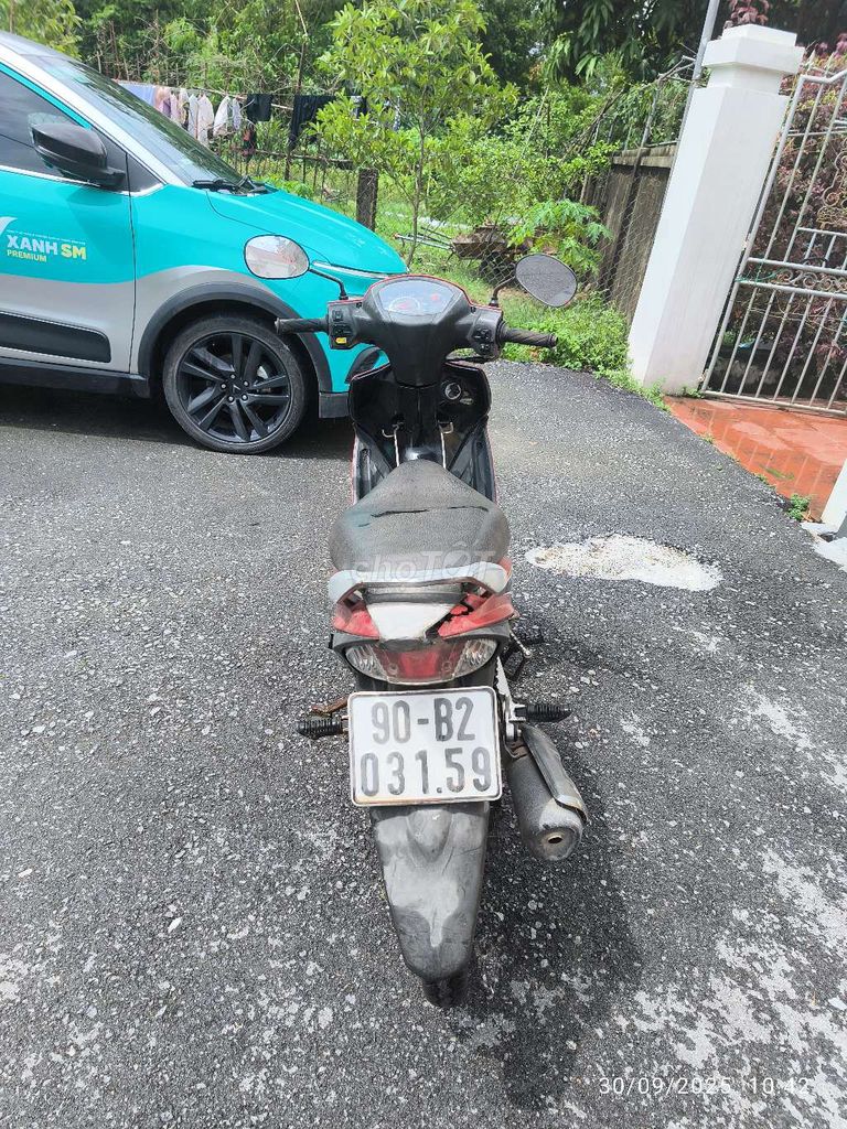 Nhà dư xe cần ván Suzuki Viva 110. Mua bán Xe máy tại Thành phố Phủ Lý Hà Nam được đăng bởi Nguyễn Sơn hình 6