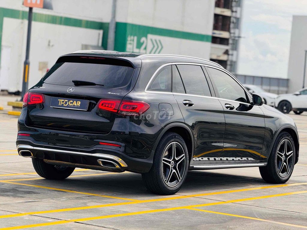 Mercedes Benz GLC300 V1 2022 - 39000 km. Mua bán Ô tô tại Quận Bình Tân Tp Hồ Chí Minh được đăng bởi Lê Minh Quý hình 5
