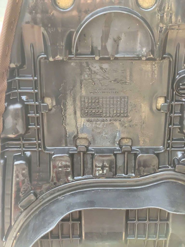 Honda Vision 2017 màu Đỏ. Mua bán Xe máy tại Quận Ô Môn Cần Thơ được đăng bởi Long  hình 8