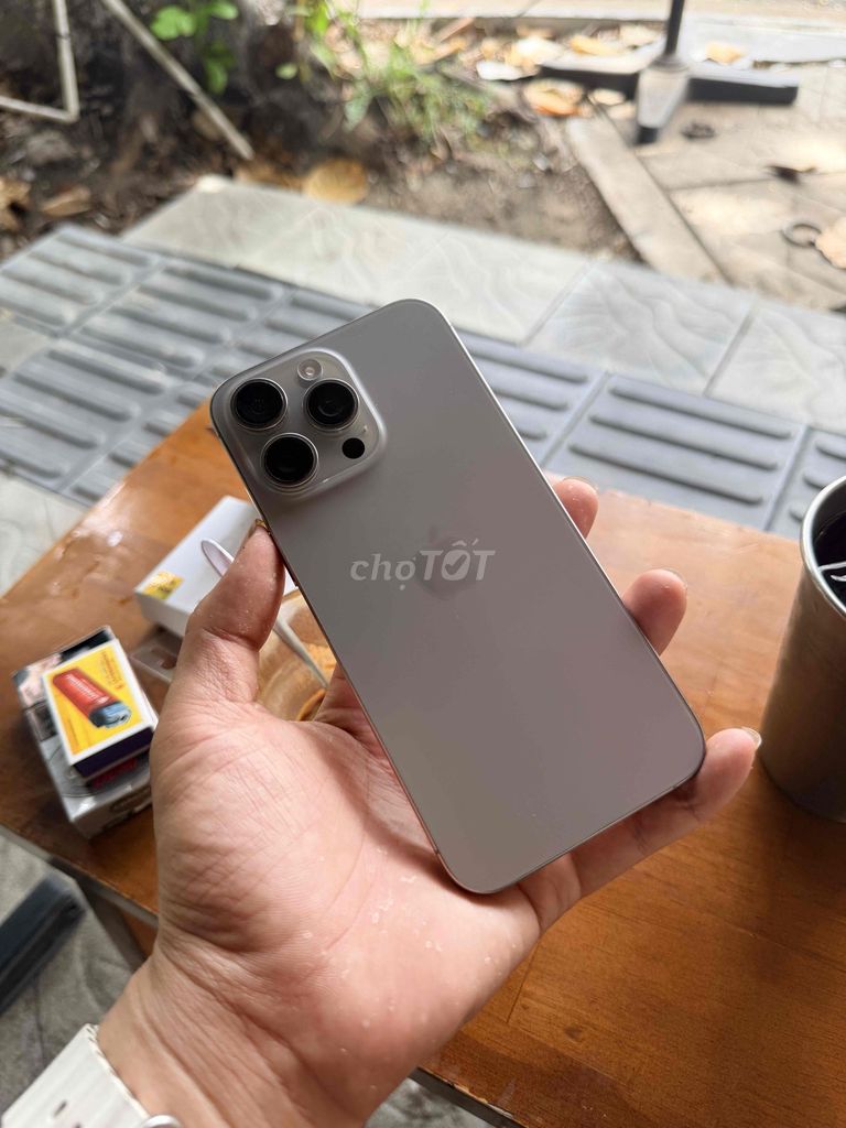 Apple iPhone 15 Pro Max 256GB. Mua bán Điện thoại tại Quận Ngũ Hành Sơn Đà Nẵng được đăng bởi Nghĩa  hình 1