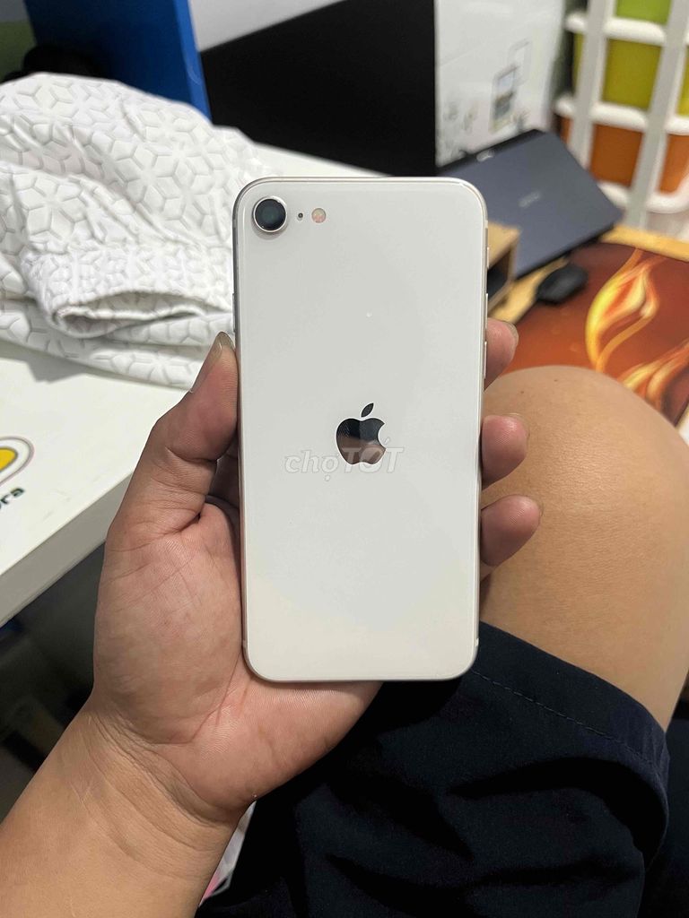 Apple iPhone SE Gen 3 64GB Trắng 2022 gl. Mua bán Điện thoại tại Quận 7 Tp Hồ Chí Minh được đăng bởi Gold hình 1