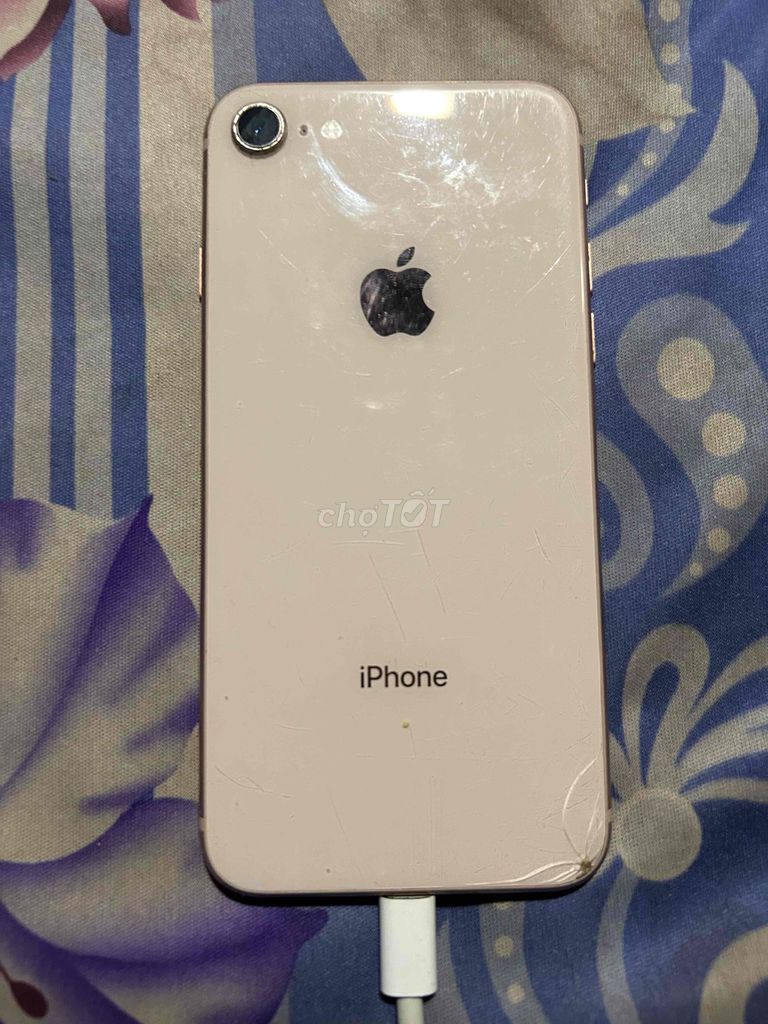 iPhone 8 Vàng hồng Đã qua sử dụng. Mua bán Điện thoại tại Thành phố Thủ Dầu Một Bình Dương được đăng bởi NHỌ TV hình 1