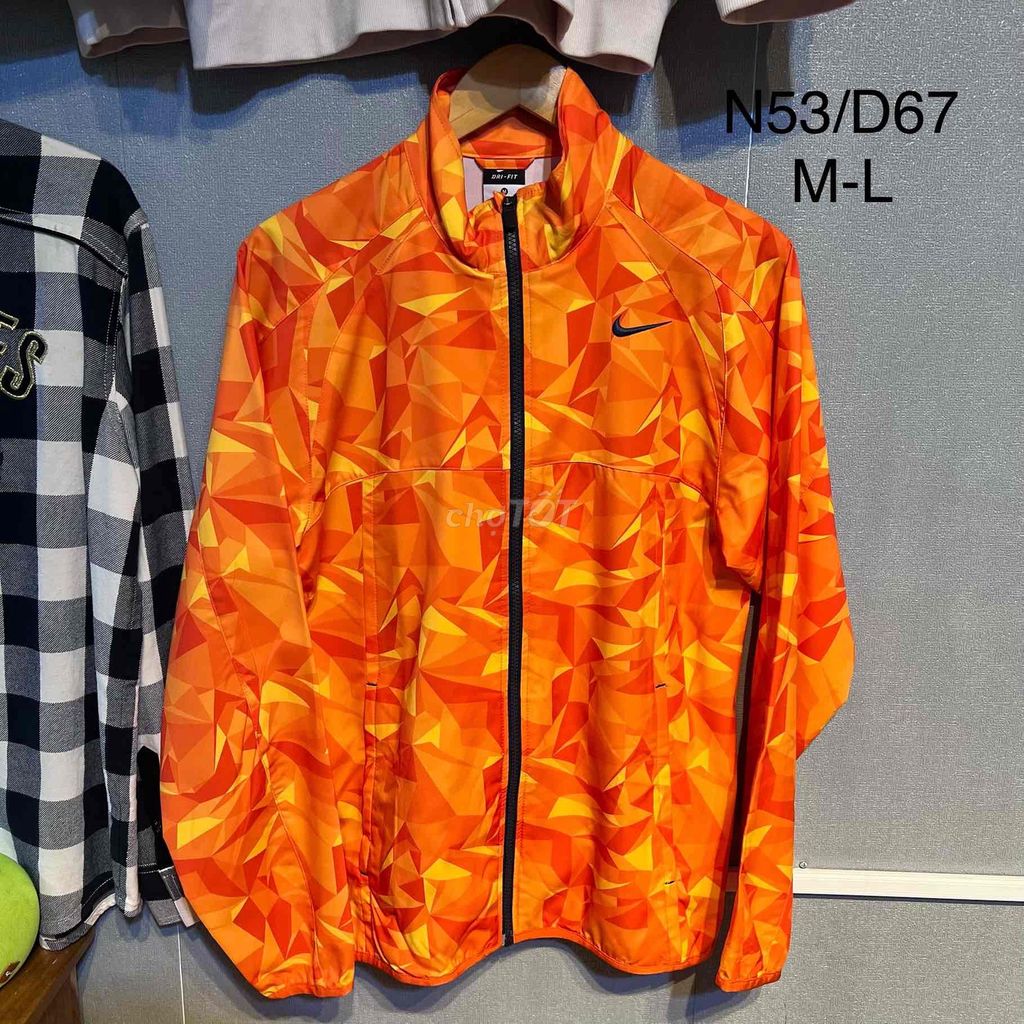 Áo khoác Nike Vải gió Cam M-L Mới 99%. Mua bán Quần áo tại Huyện Đức Trọng Lâm Đồng được đăng bởi Black 2hand  hình 1