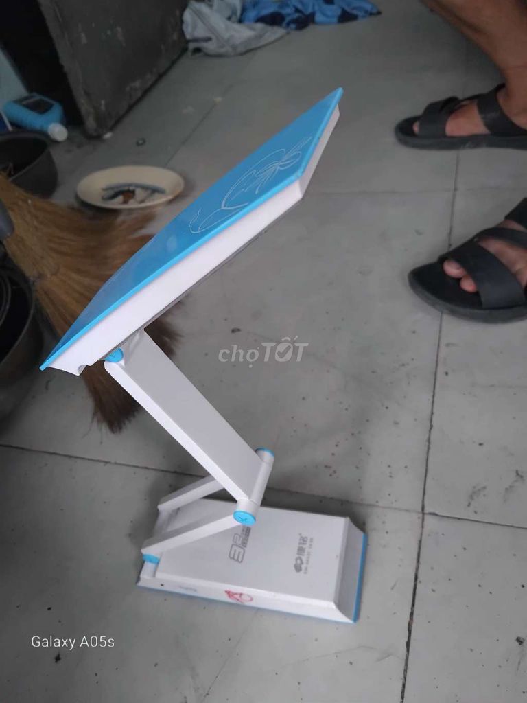 Đèn led để bàn gấp gọn. Mua bán Đèn tại Huyện Hóc Môn Tp Hồ Chí Minh được đăng bởi chauminhtuan hình 1