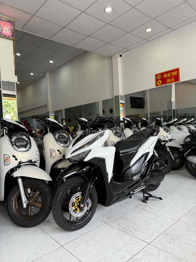Honda Vario 2022 Trắng 9275 km. Mua bán Xe máy tại Thành phố Rạch Giá Kiên Giang được đăng bởi XE MÁY CŨ TÂN 128 hình 10