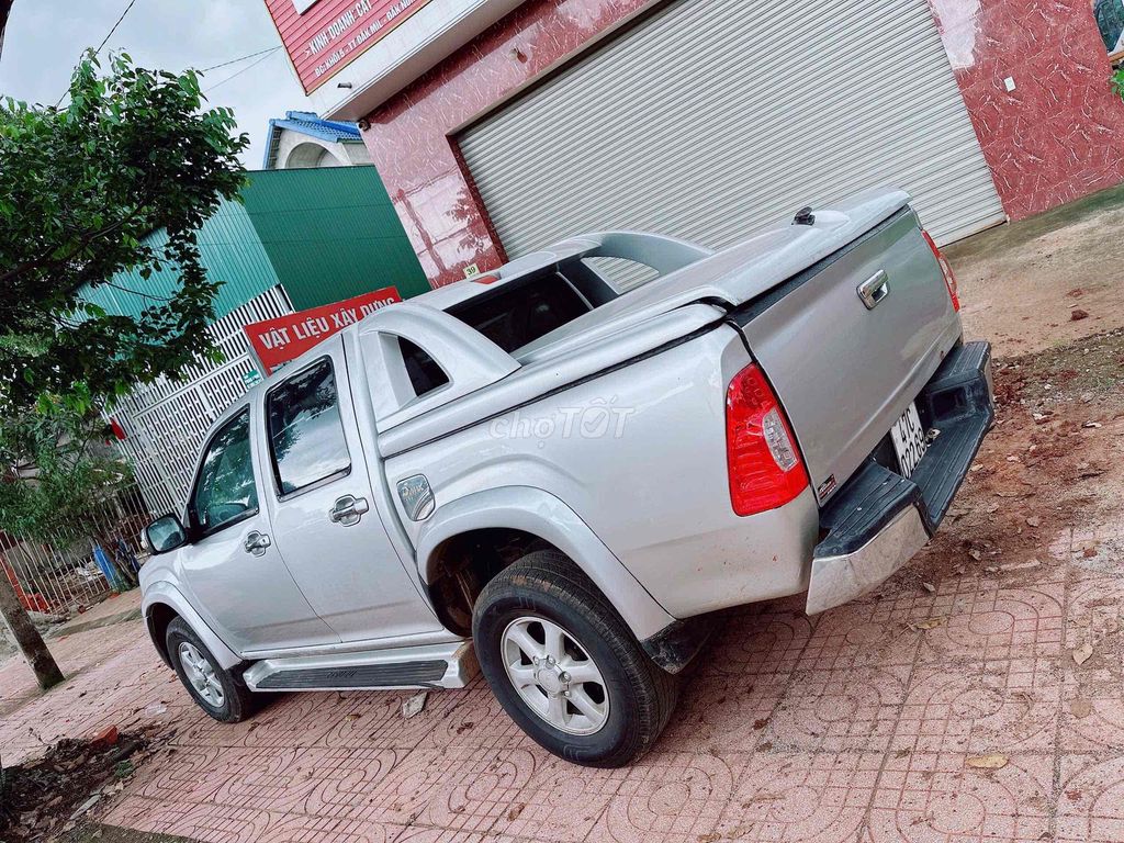 Isuzu Dmax 2008 - 200000 km. Mua bán Ô tô tại Huyện Đắk Mil Đắk Nông được đăng bởi Tuan hình 4