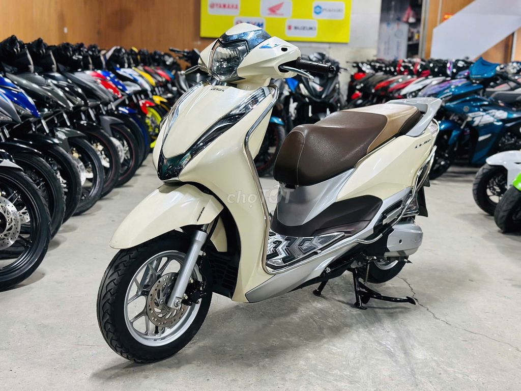 XE MÁYTHANH TÙNG_HONDA LEAD 125 VÀNG BE 2022. Mua bán Xe máy tại Quận Bắc Từ Liêm Hà Nội được đăng bởi THANH TÙNG hình 2