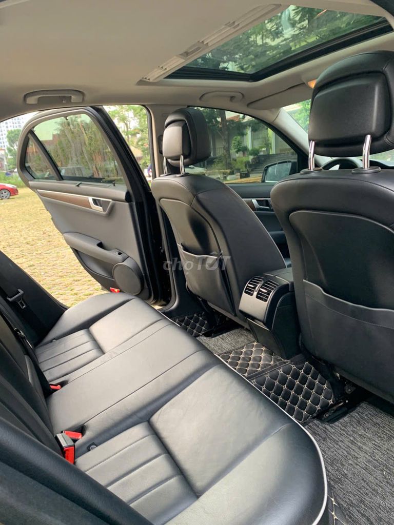Mercedes Benz C Class C250 2014. Mua bán Ô tô tại Quận Long Biên Hà Nội được đăng bởi Auto Tuấn Huyền hình 11